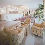 Otel Universal 4*