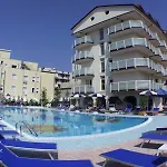 Universal Otel 4*