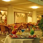 Universal 4* Cervia