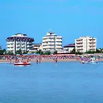 Otel Universal 4*