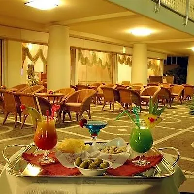 Universal Hotel