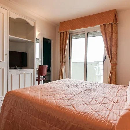 Hotel Universal 4*