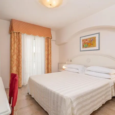 Universal チェルヴィア