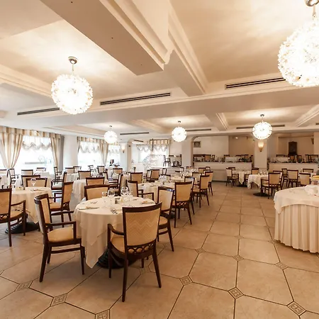 Universal Hotel Cervia