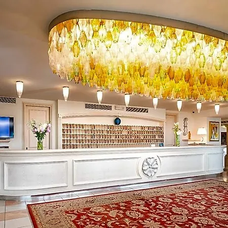 Universal Otel Cervia