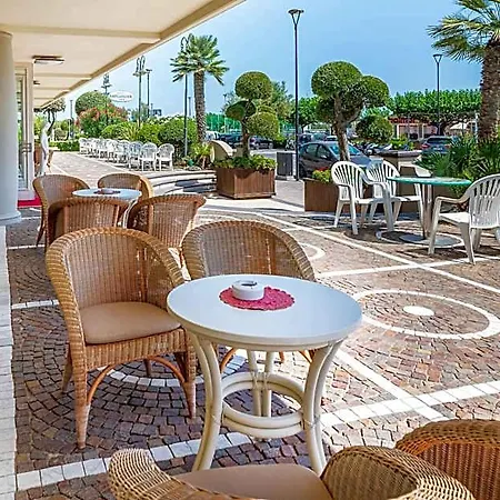 Universal Otel Cervia