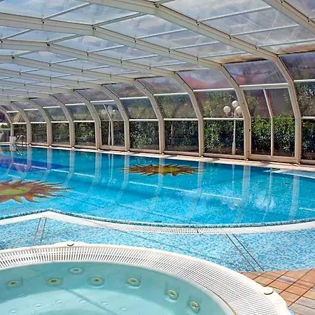 Universal Otel